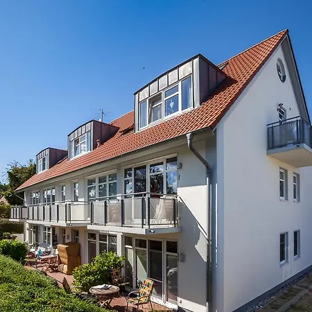 Apartment Am Deich 02 *